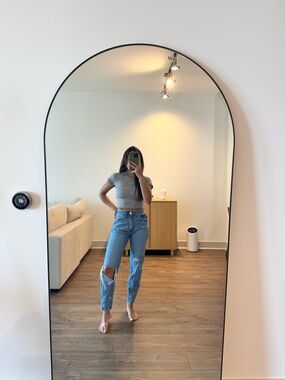 Abercrombie & Fitch Light Blue Distressed 80’s High Rise Mom Jeans
